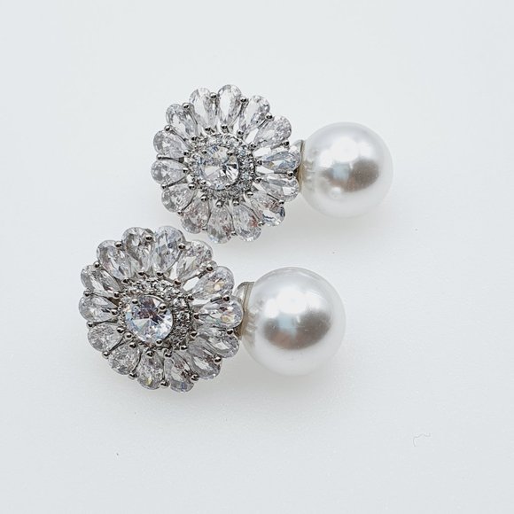 "Flower Design Drop Tear Shape Inlaid Crystal Pearl Earring, GPMB1760 - Picture 6 of 6